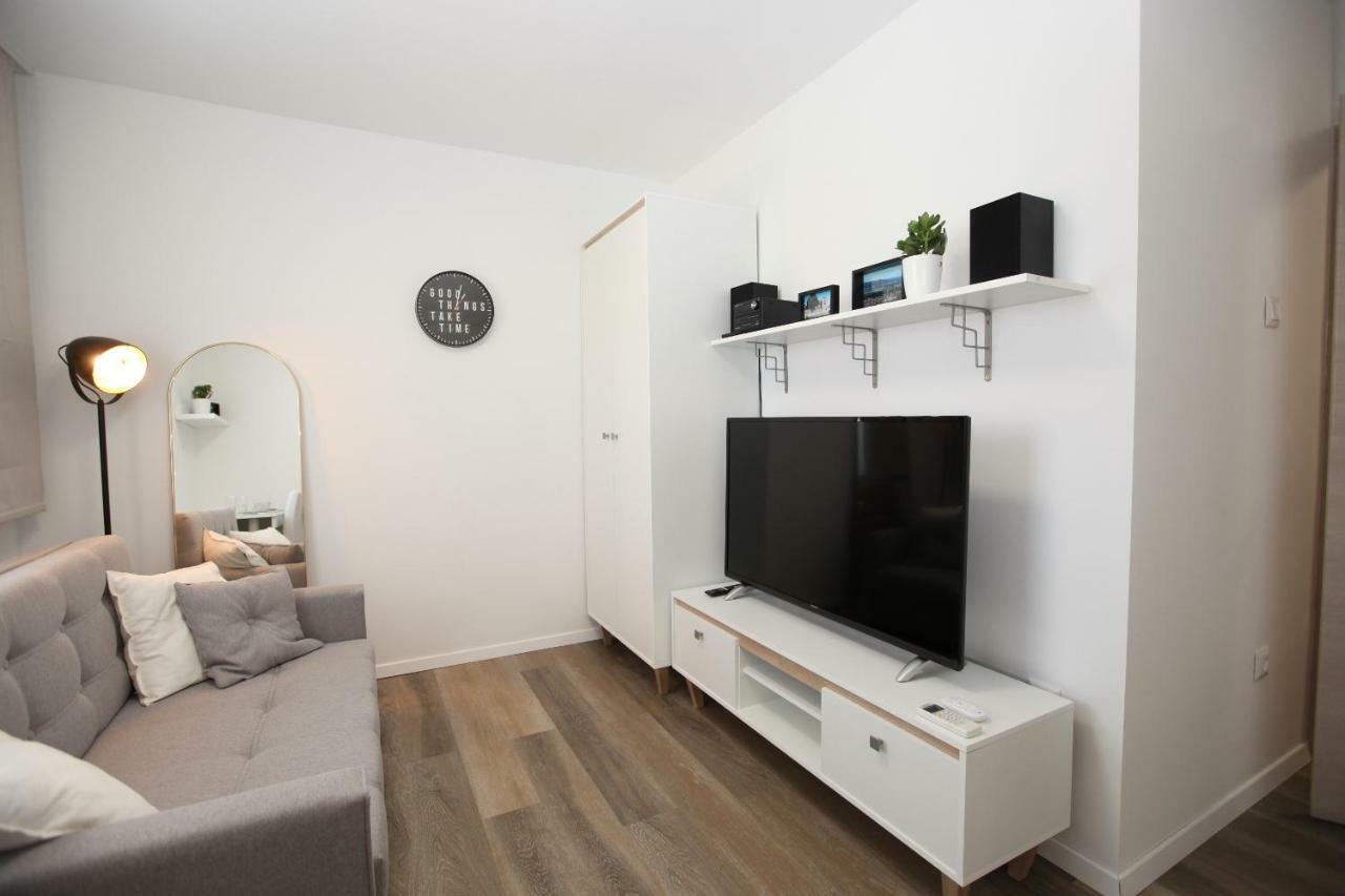 Elegant Central Apt Maribor W/Parking Exterior photo